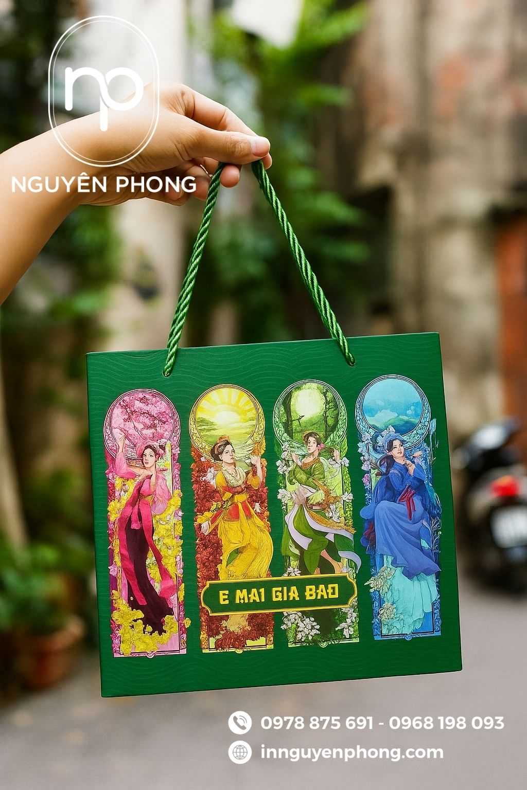 Mẫu túi giấy đựng ô mai cao cấp 